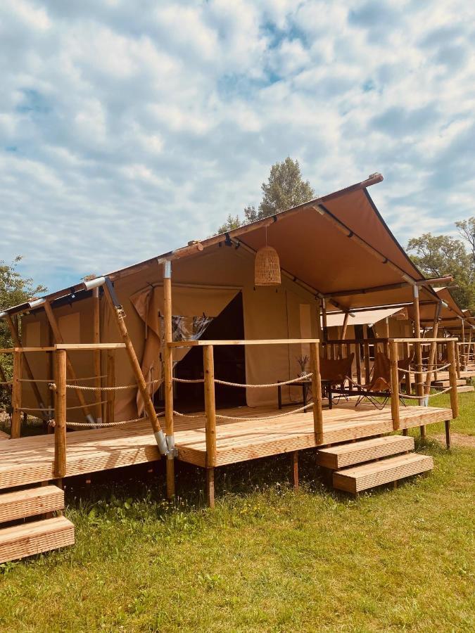 Greenvalleyglamping Hotel Sesce Pri Preboldu Exterior photo